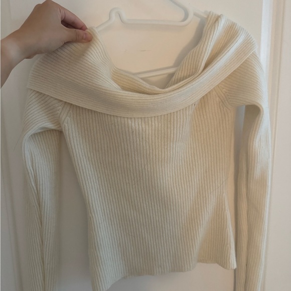 Reformation Natalia cashmere off shoulder sweater - Picture 3 of 5